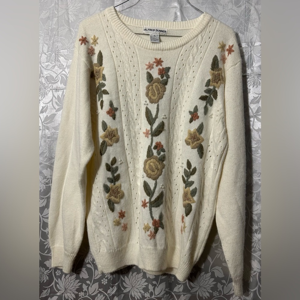Alfred Dunner Vintage Floral Embroidered Sweater Ivory Cable Knit Size M.